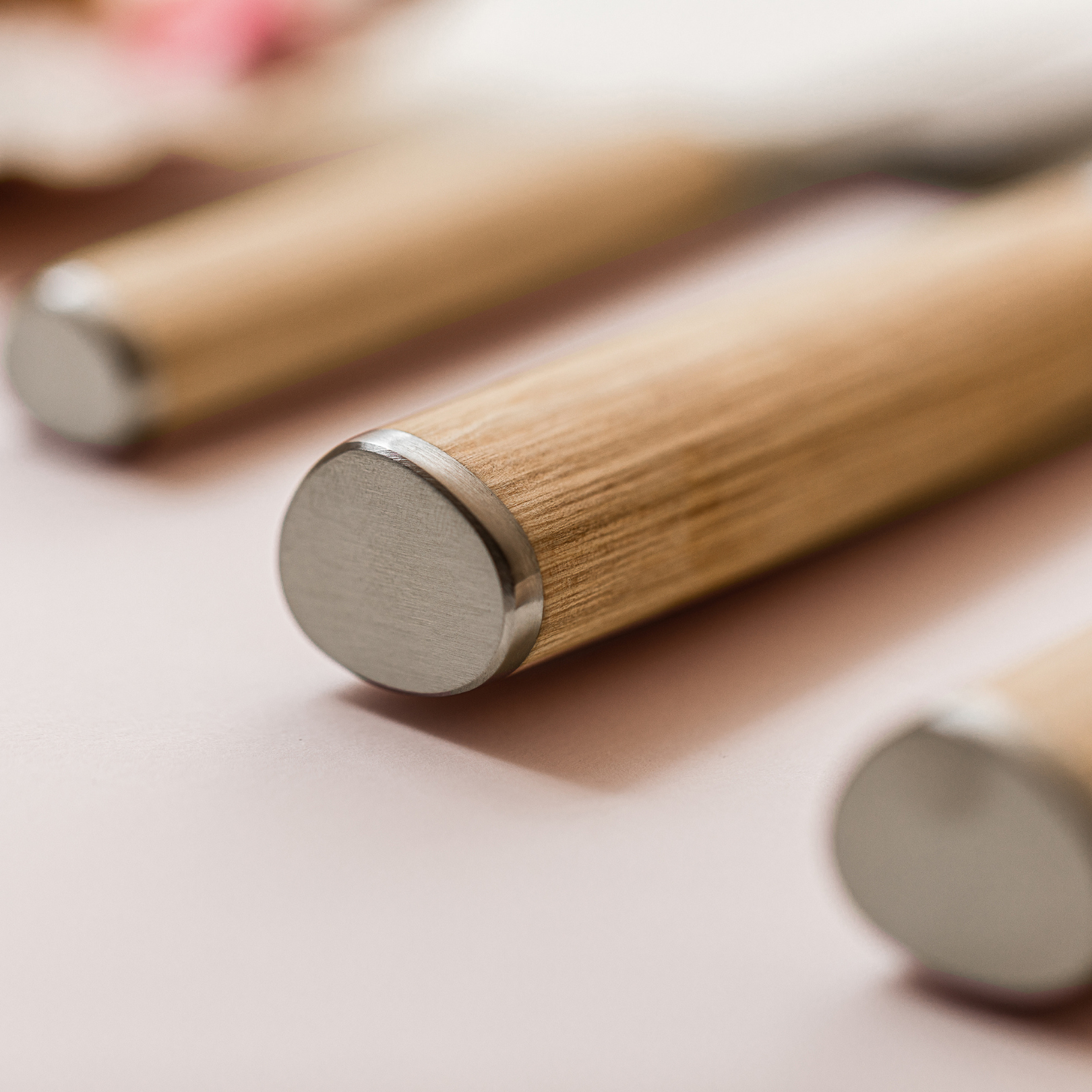 SHUN Classic Santoku Knife (18cm) - White