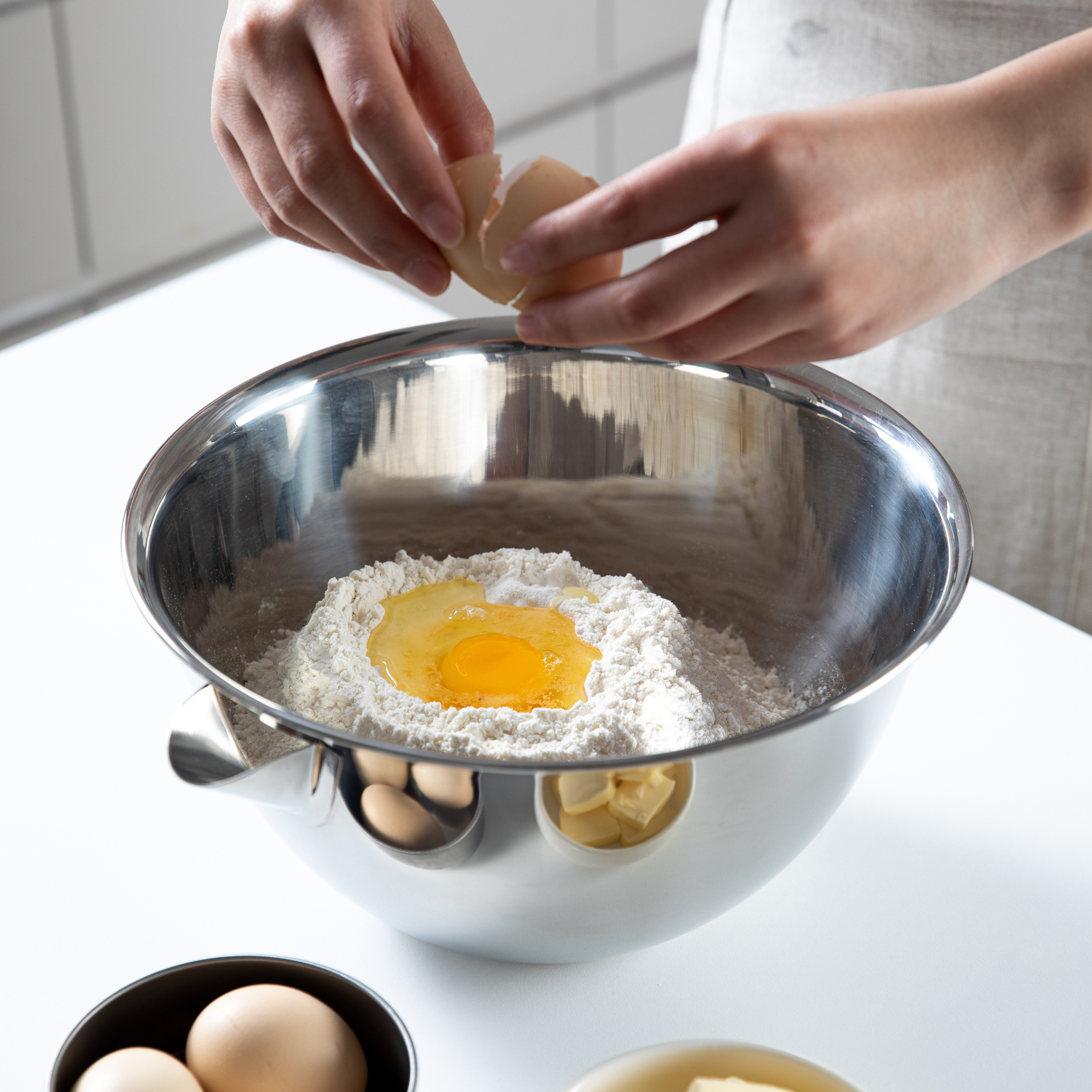 Shimoyama 304 Stainless Steel Spouted Mixing Bowl