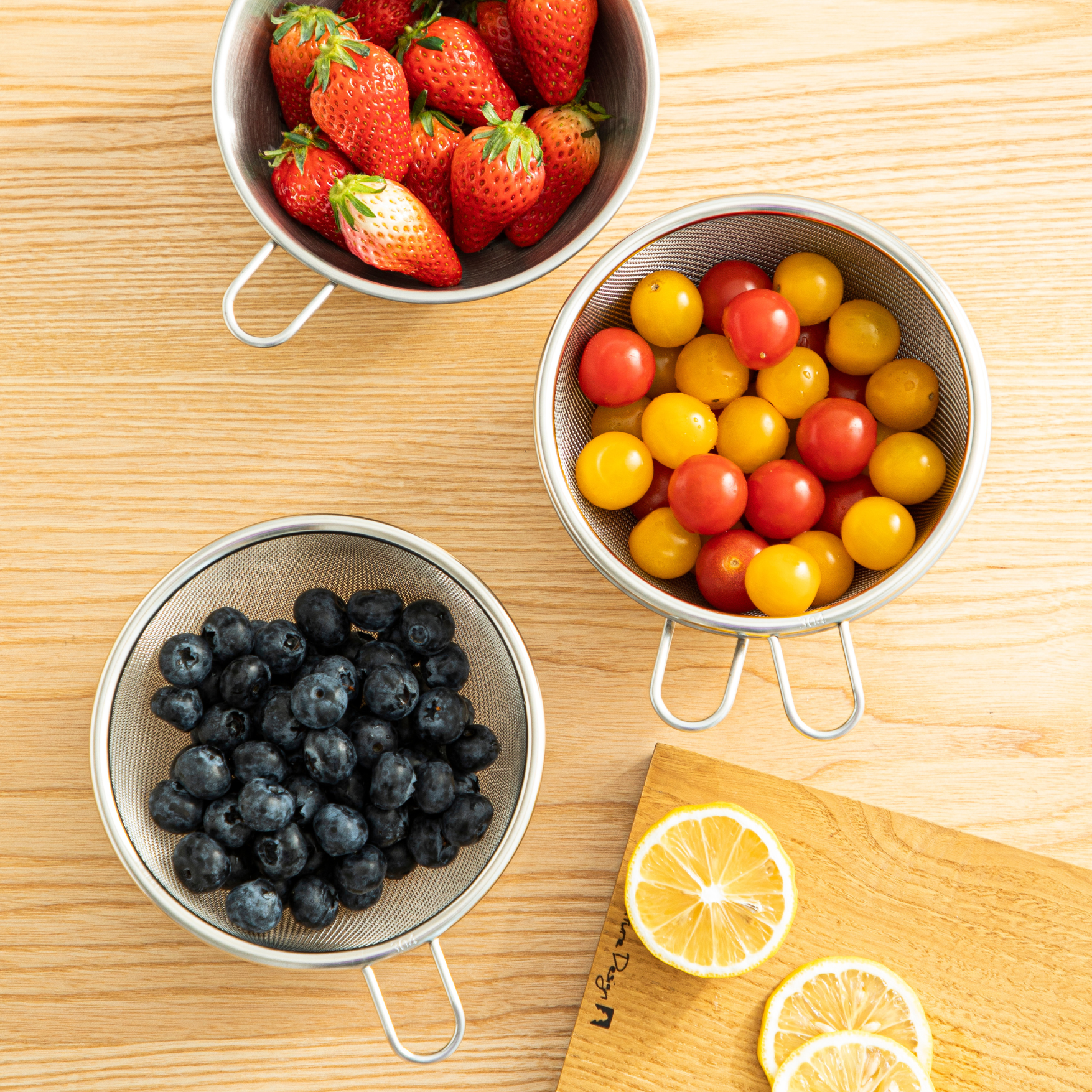SHIMOYAMA Mixing bowl with handle + Nesting Mesh Sieve - 2pc Set