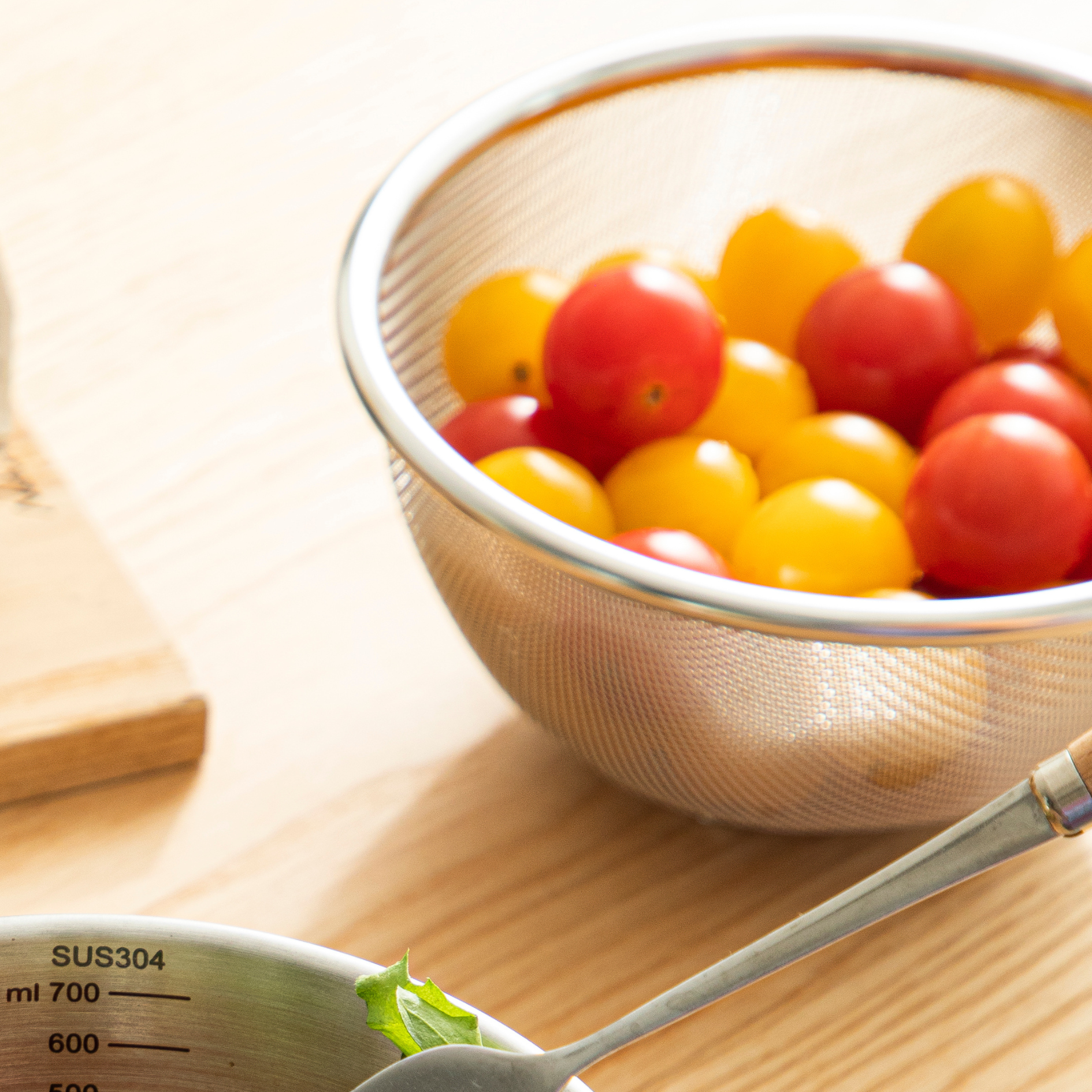 SHIMOYAMA Mesh Sieve with handle