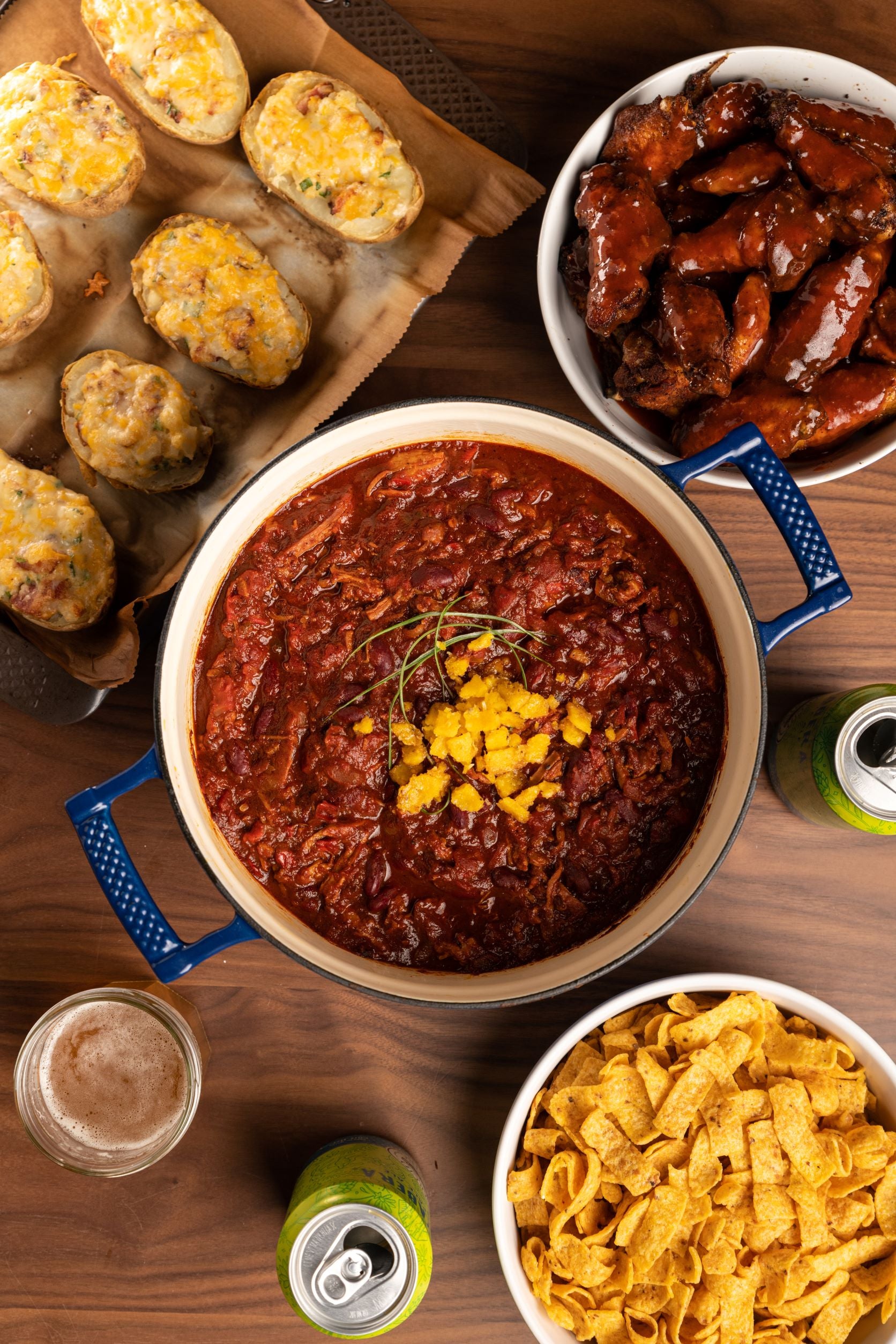 Saveur Selects Enamelled Cast Iron Pot with Lid / 25cm