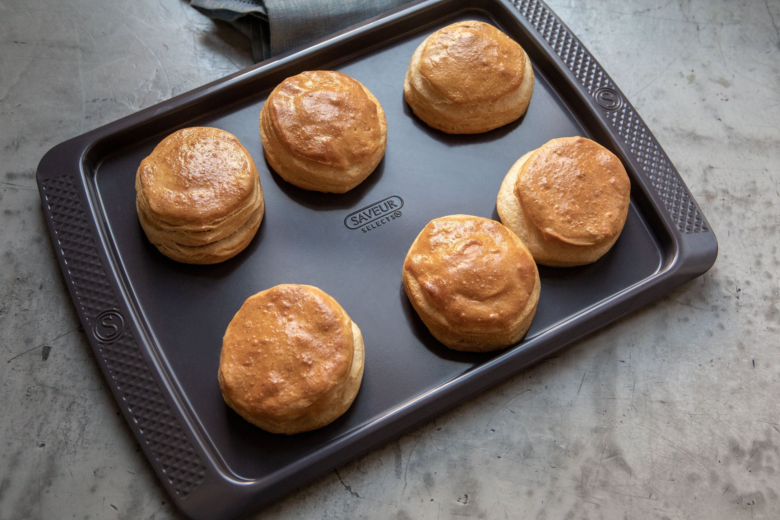 Saveur Selects Rimmed Baking Tray / 9"x 13"