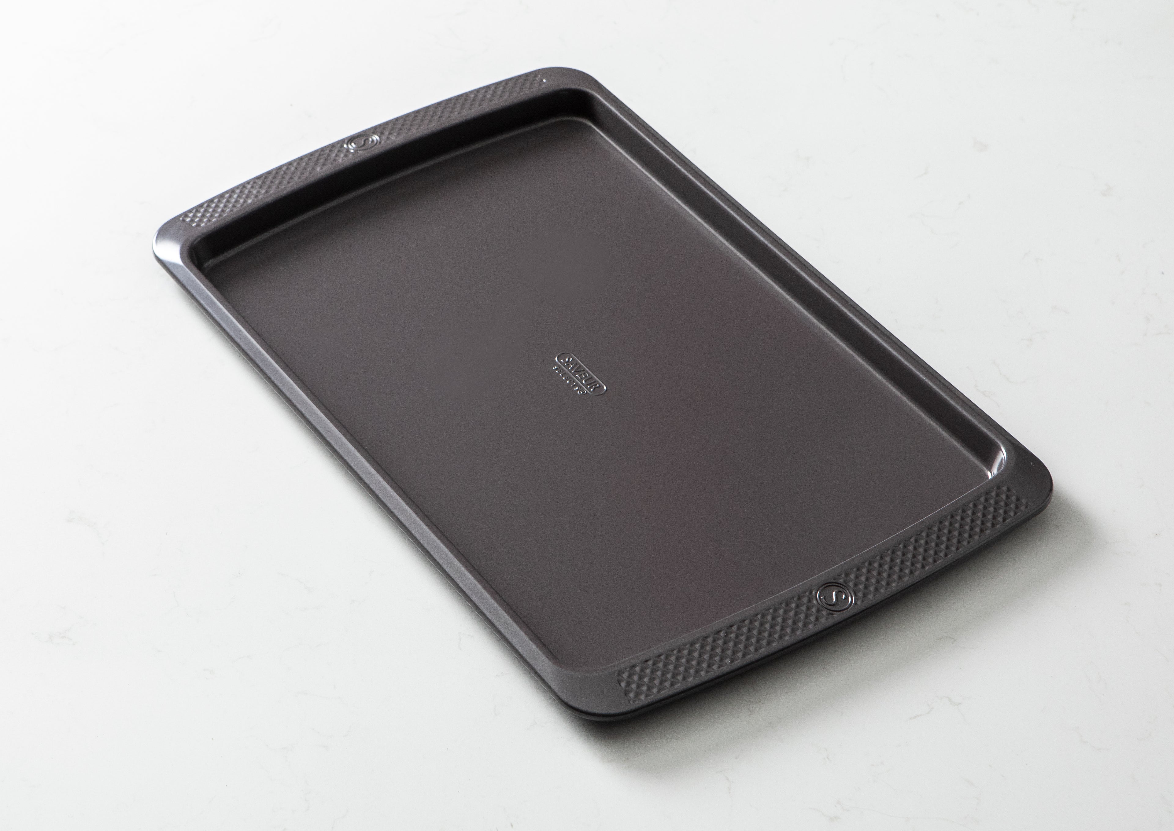 Saveur Selects Rimmed Baking Tray / 11" x 17"