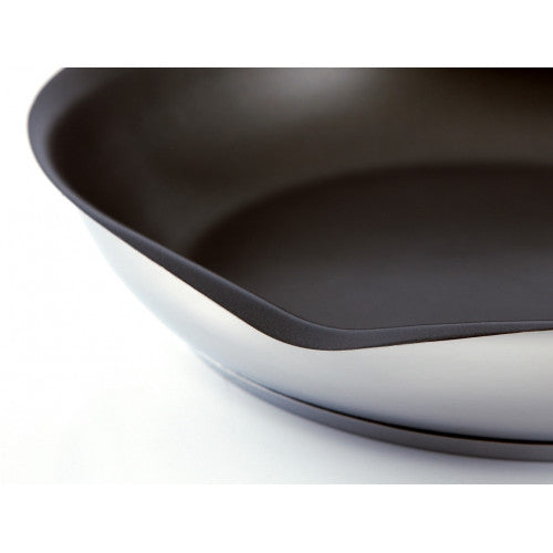 SPOUT Cookware Set of 3 (Saucepan + Frying pan + Casserole) by toolbar