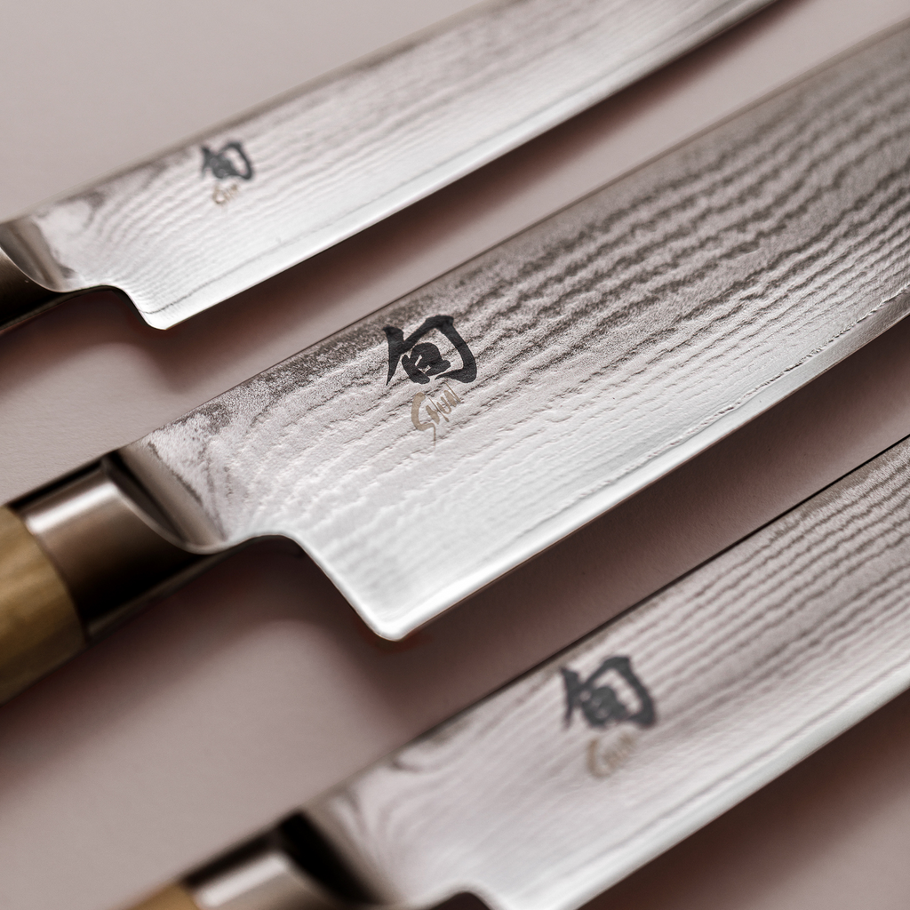 SHUN Classic Santoku Knife (18cm) - White
