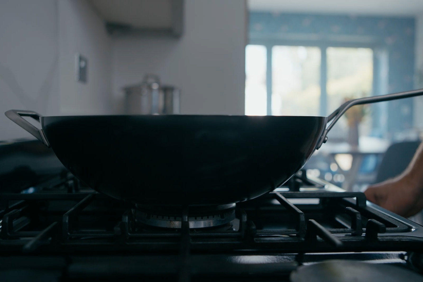 Saveur Selects NITRI-BLACK™ Carbon Steel Dual Handle WOK - 35cm / 14" - Voyage Series