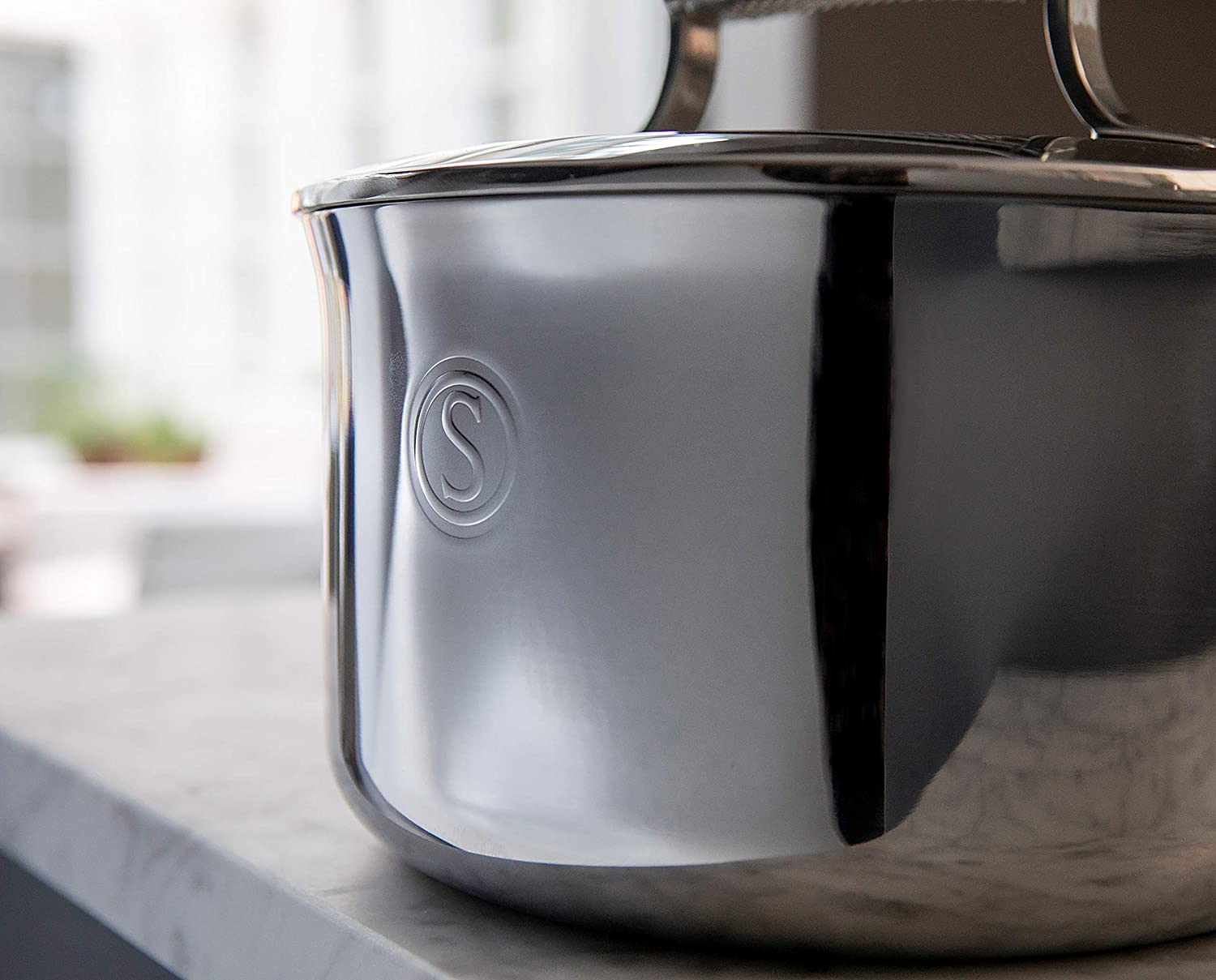 Saveur Selects Voyage Series Tri-ply Casserole Pot with Double walled Insulating Lid - 22cm