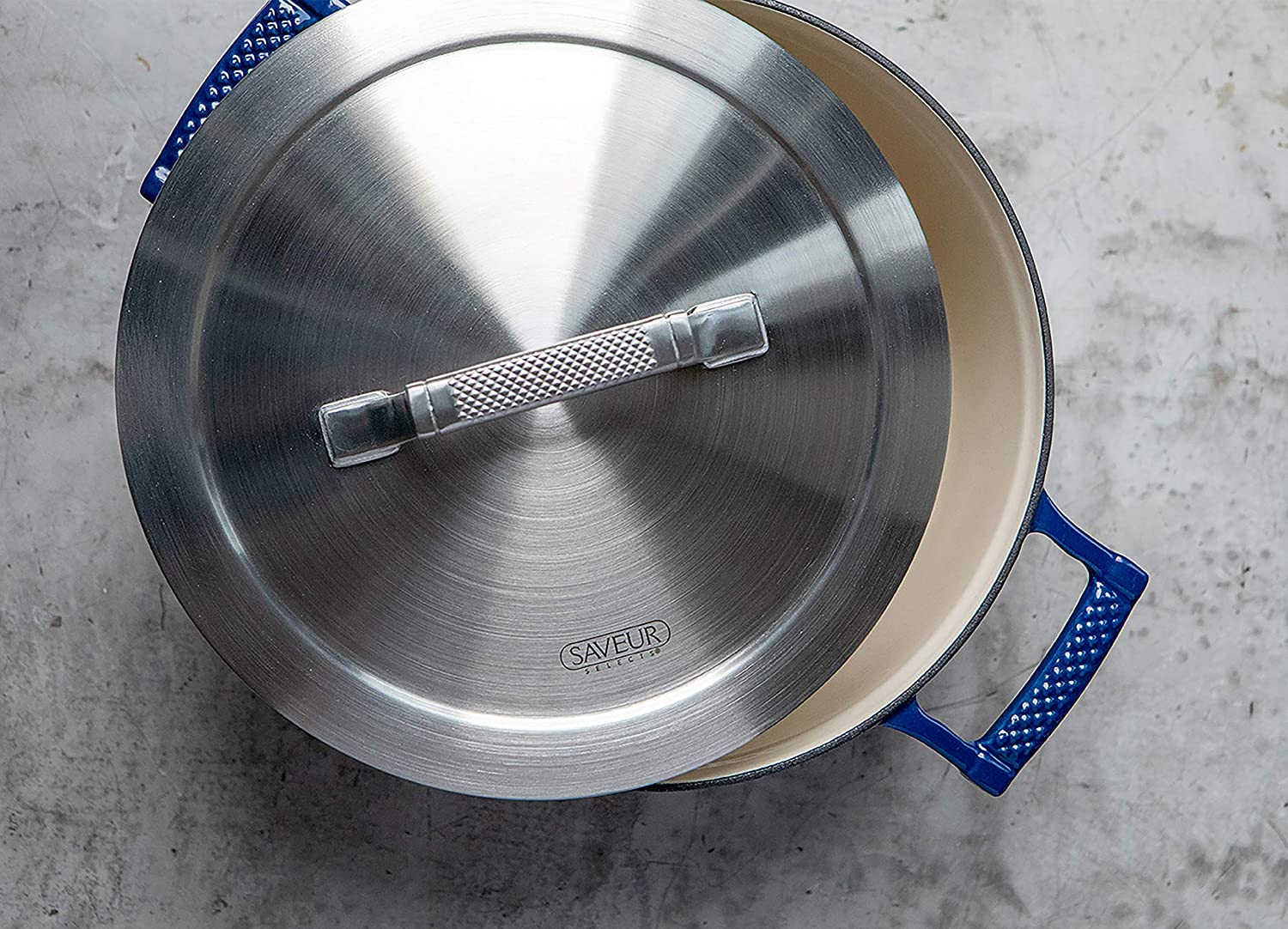 Saveur Selects Voyage Series Enamelled Cast Iron Casserole with Double Walled Insulating Lid - 25cm