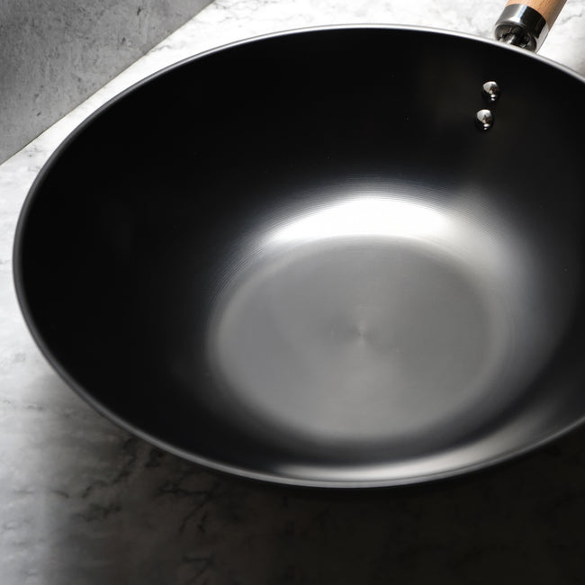 NITRI-BLACK™ Carbon Steel WOK with Tempered Glass Lid - 30cm