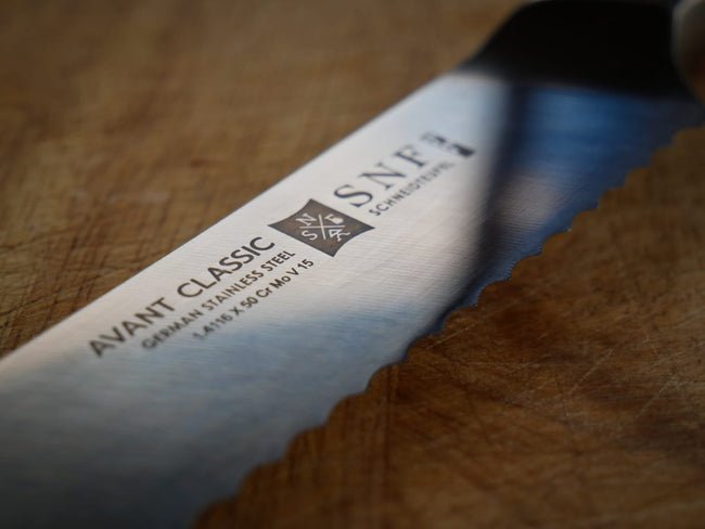 AVANT Classic 8" Bread Knife (200mm)
