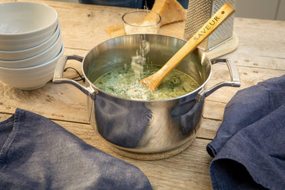 Saveur Selects Triply Casserole Pot with Lid / 3.8L