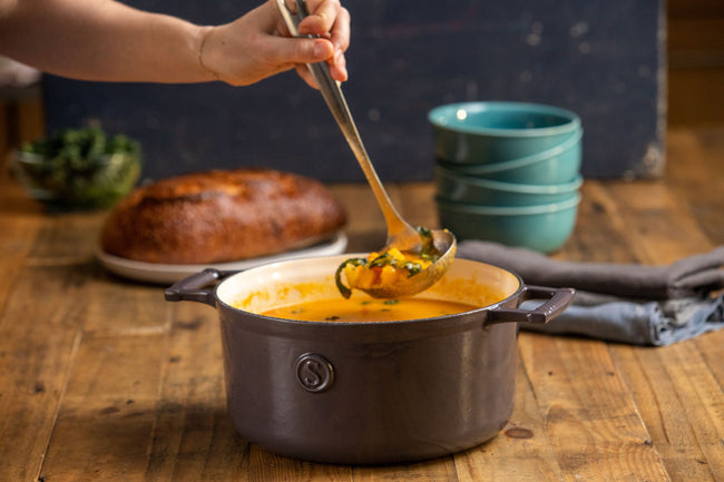 Saveur Selects Voyage Series Enamelled Cast Iron Casserole with Double Walled Insulating Lid - 25cm