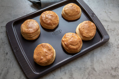 Saveur Selects Rimmed Baking Tray / 9"x 13"