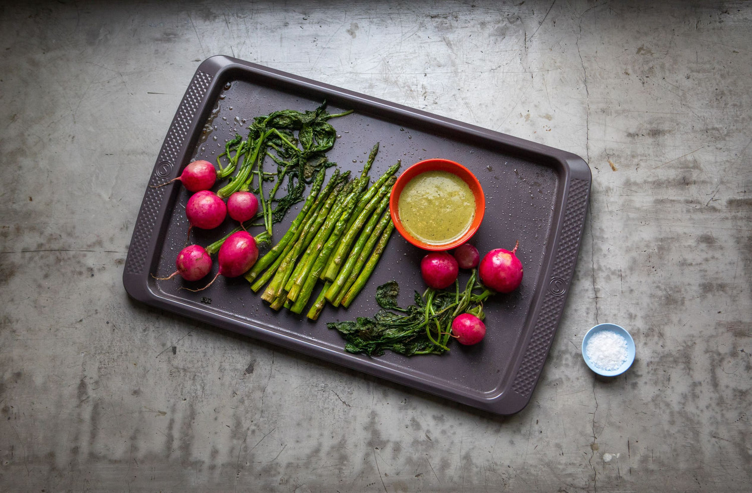 Saveur Selects Rimmed Baking Tray / 11" x 17"