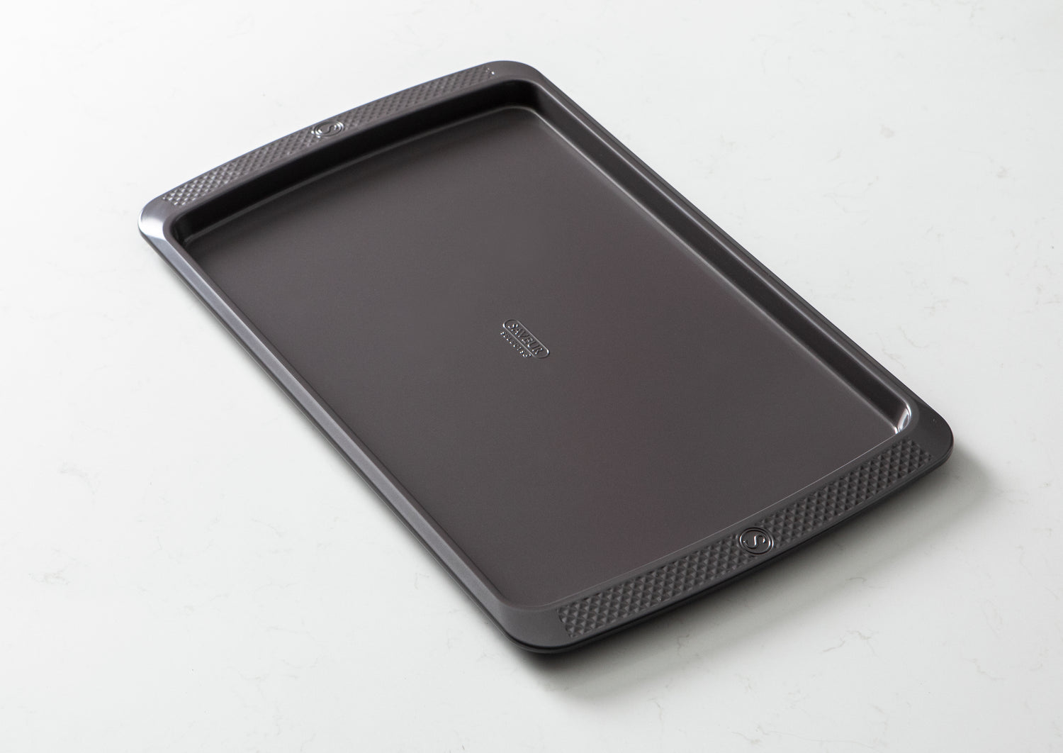 Saveur Selects Rimmed Baking Tray / 11" x 17"