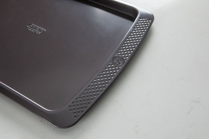 Saveur Selects Rimmed Baking Tray / 11" x 17"