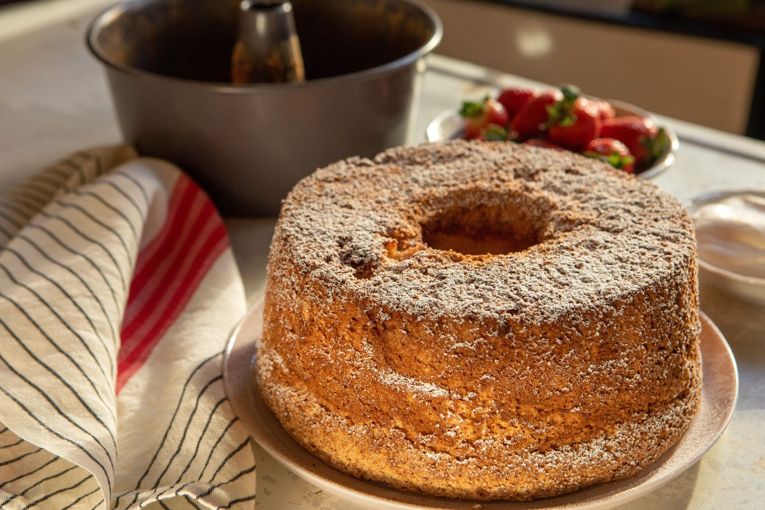Artisan Series 10-Inch Non-stick Angel Food Cake Pan