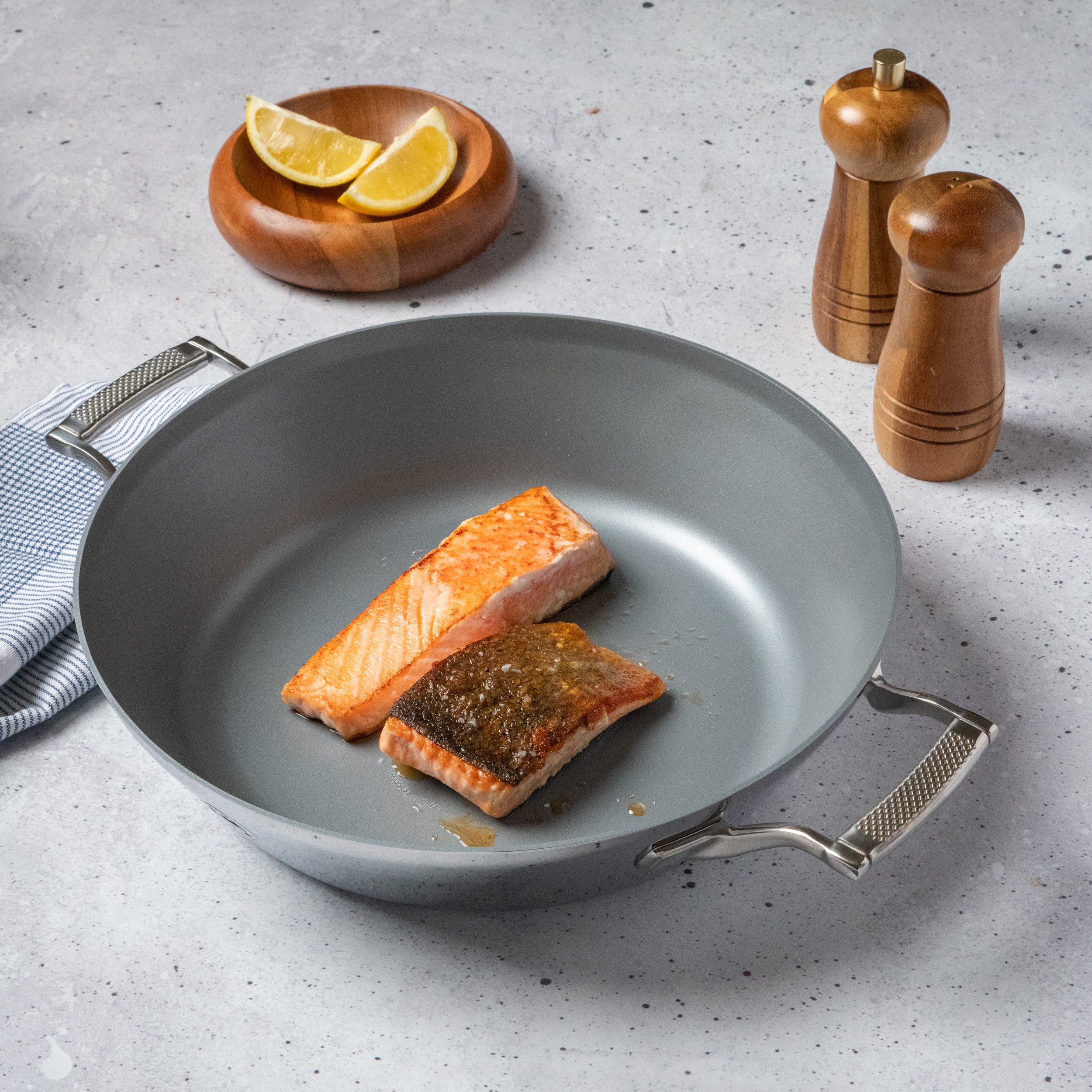 Saveur Selects Voyage Series Tri-ply Non-stick Everyday pan with Lid - 30cm